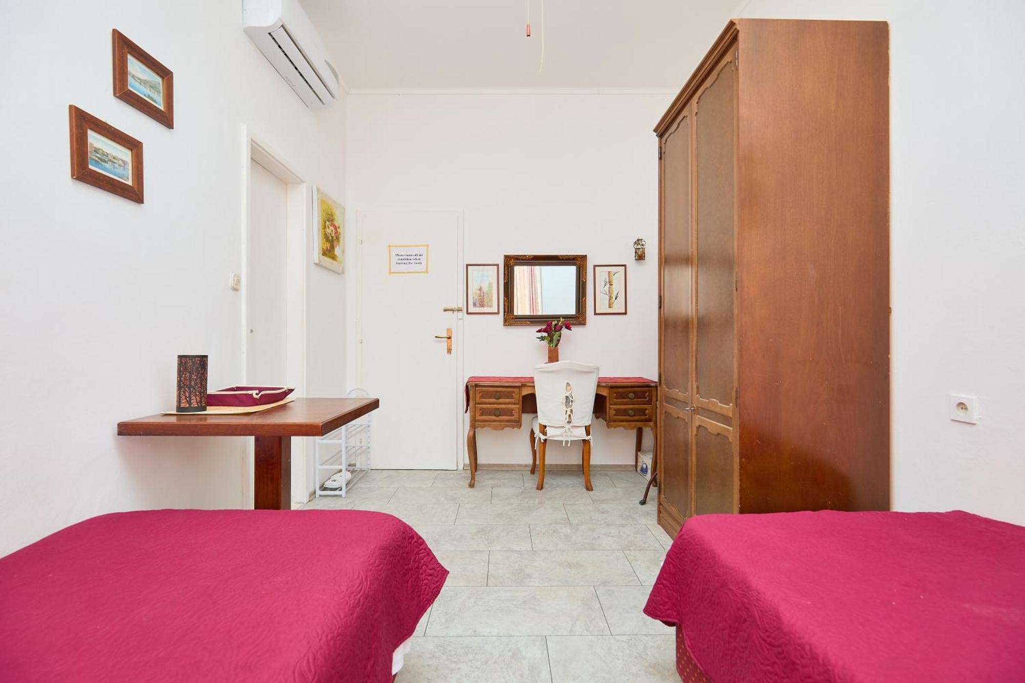 Soul Of The Old Town, Prijeko Street Apartment Dubrovnik Luaran gambar